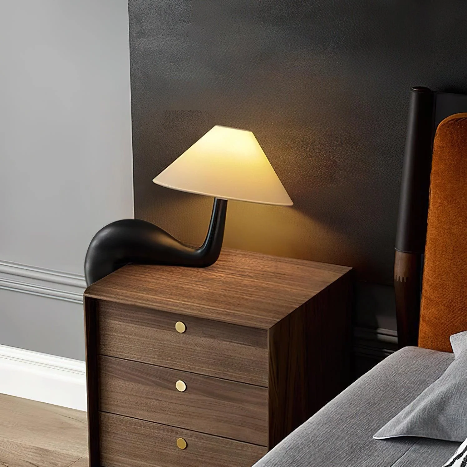 Aluneth – Houten Tafellamp met Laagprofiel en Minimalistisch Ontwerp - Image 16
