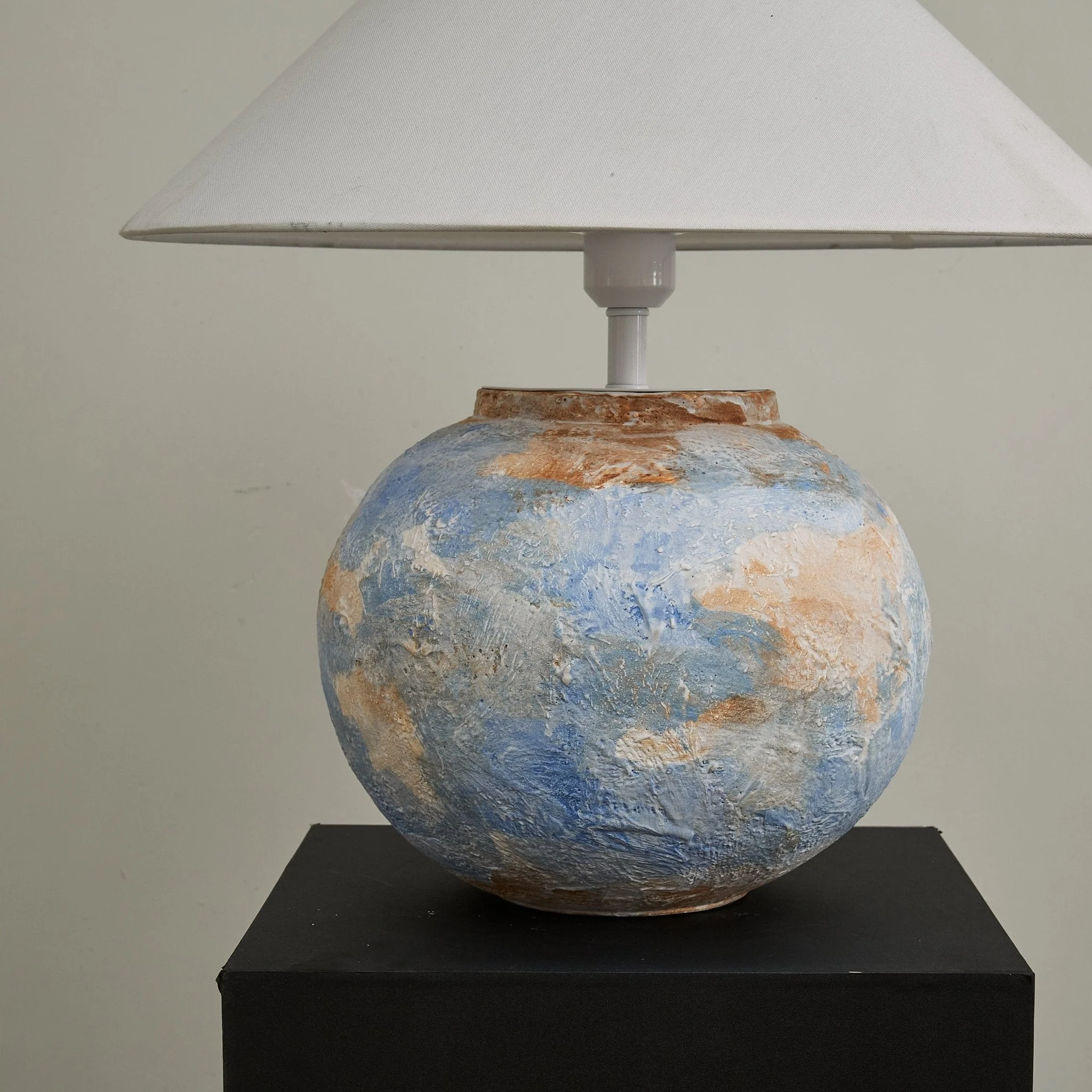 Aurellore – Tafellamp in Aardetinten met Aquarelstructuur - Image 14