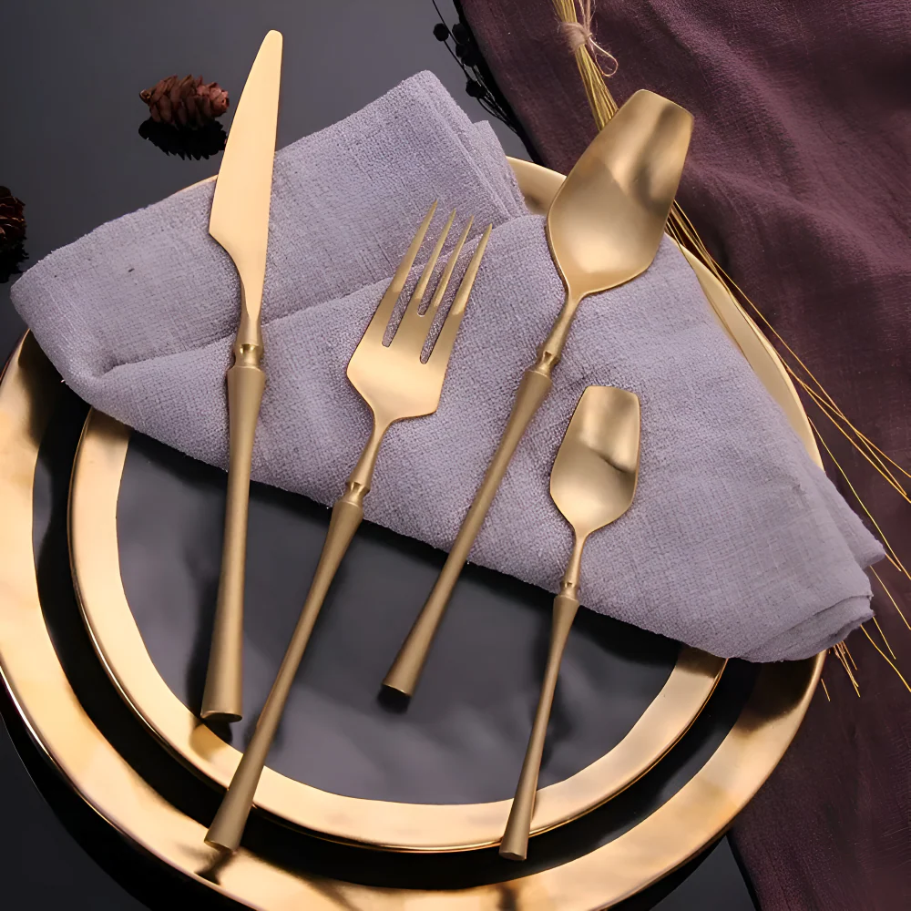 Aurevian – Zwart Bestekset 4 Of 16 Delig Met Gouden Details - Image 10