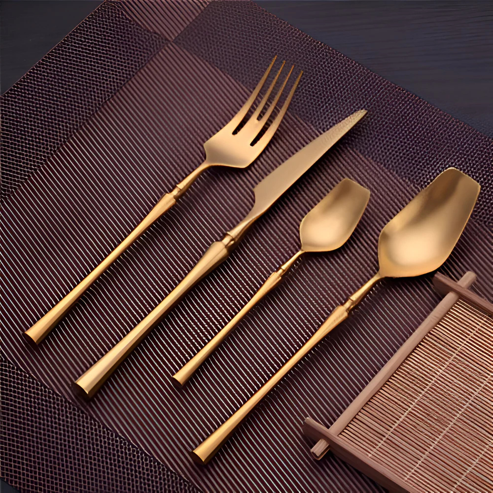 Aurevian – Zwart Bestekset 4 Of 16 Delig Met Gouden Details - Image 11