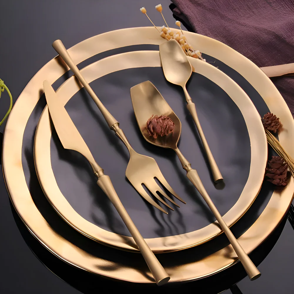 Aurevian – Zwart Bestekset 4 Of 16 Delig Met Gouden Details - Image 9