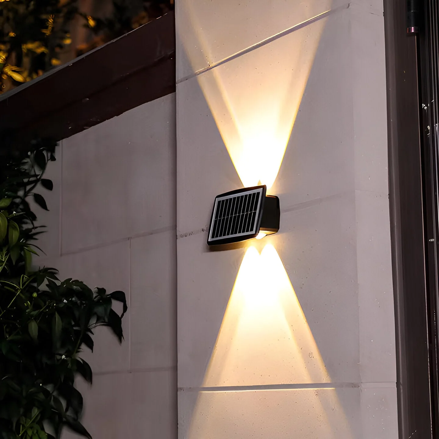 Auristia - Waterdichte LED Solar Wandlamp voor Buiten met Up & Down Verlichting - Image 16