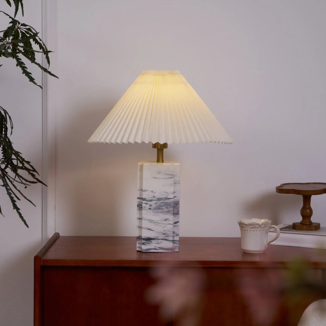 Belmora – Marmeren Tafellamp met Zachte Rondingen en Tijdloze Elegantie - Image 14
