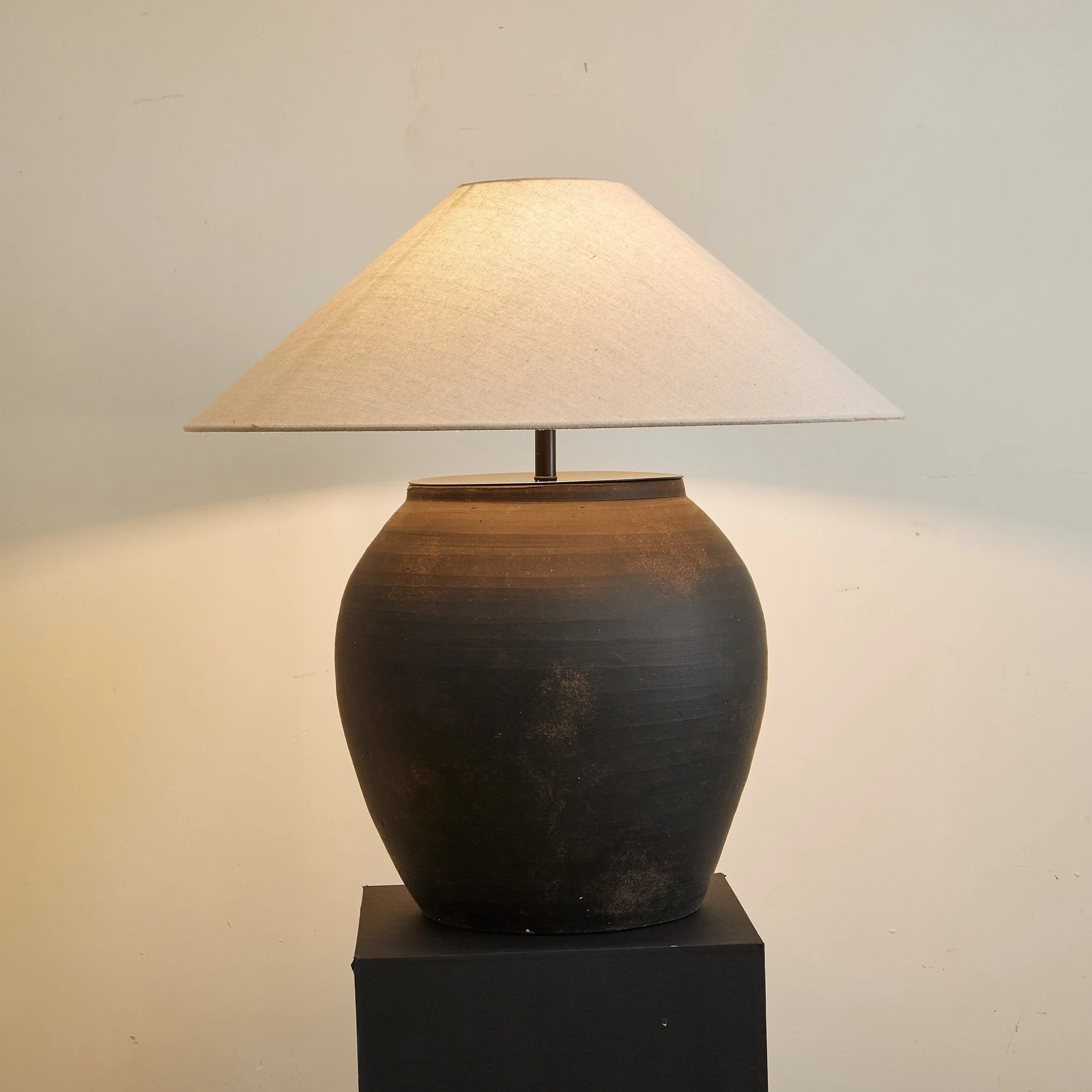 Bonvella – Terracotta Tafellamp met Organische Vorm en Aardse Uitstraling - Image 10