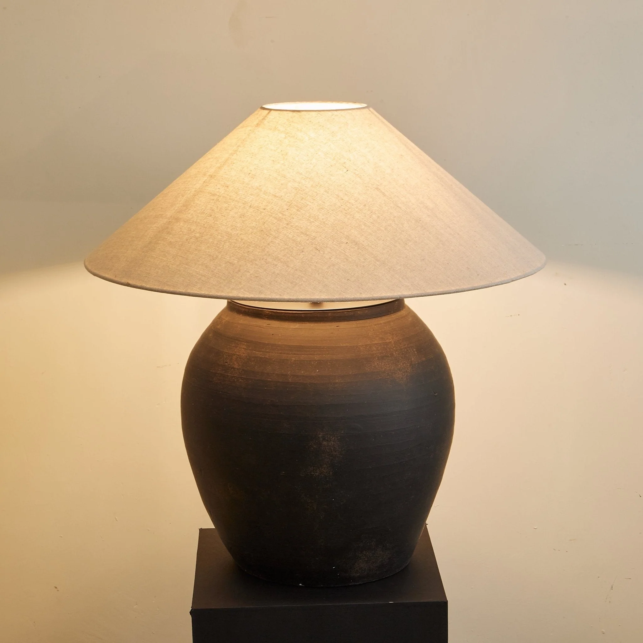 Bonvella – Terracotta Tafellamp met Organische Vorm en Aardse Uitstraling - Image 12