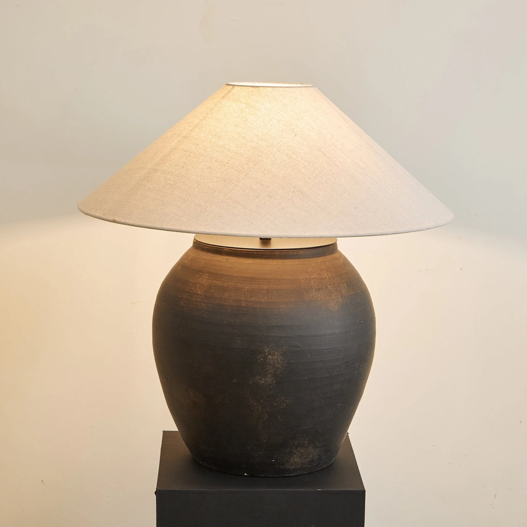 Bonvella – Terracotta Tafellamp met Organische Vorm en Aardse Uitstraling - Image 16