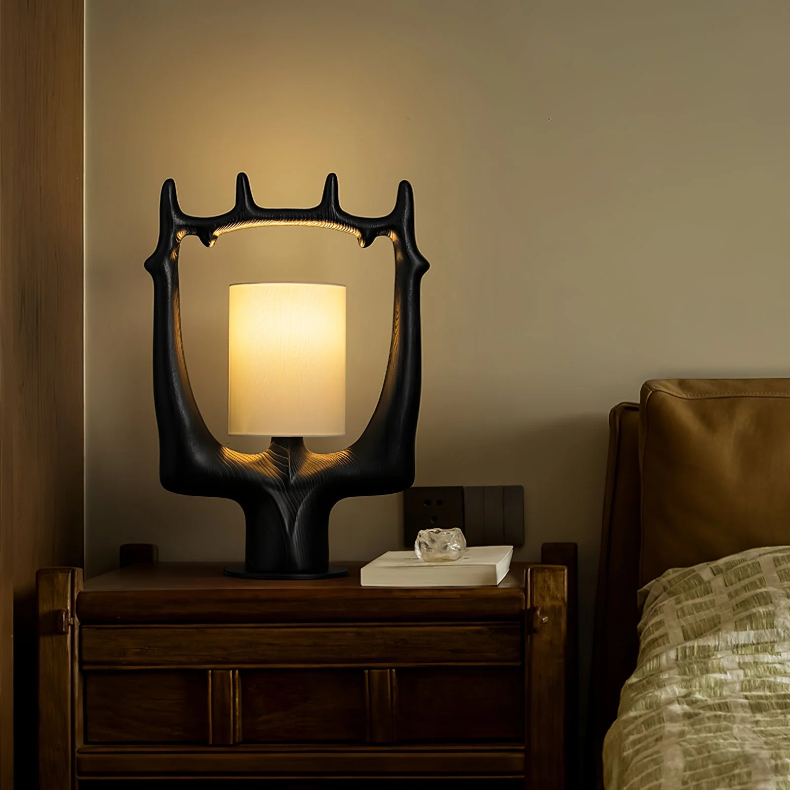 Dravion – Tafellamp met Ronde Geweivorm en Sculpturaal Design - Image 15