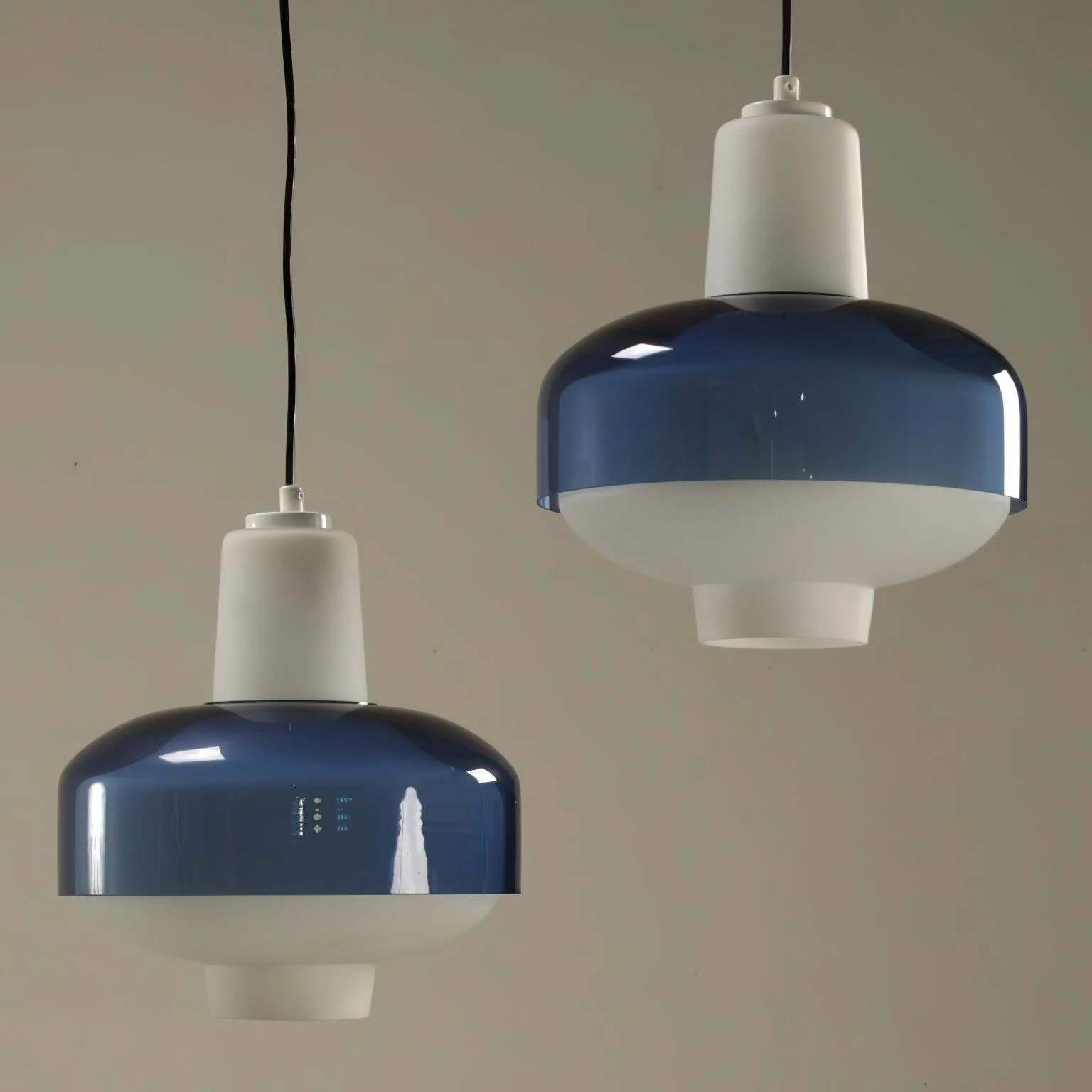 Elyssor – Glazen Hanglamp met Gelaagd Organisch Design - Image 4