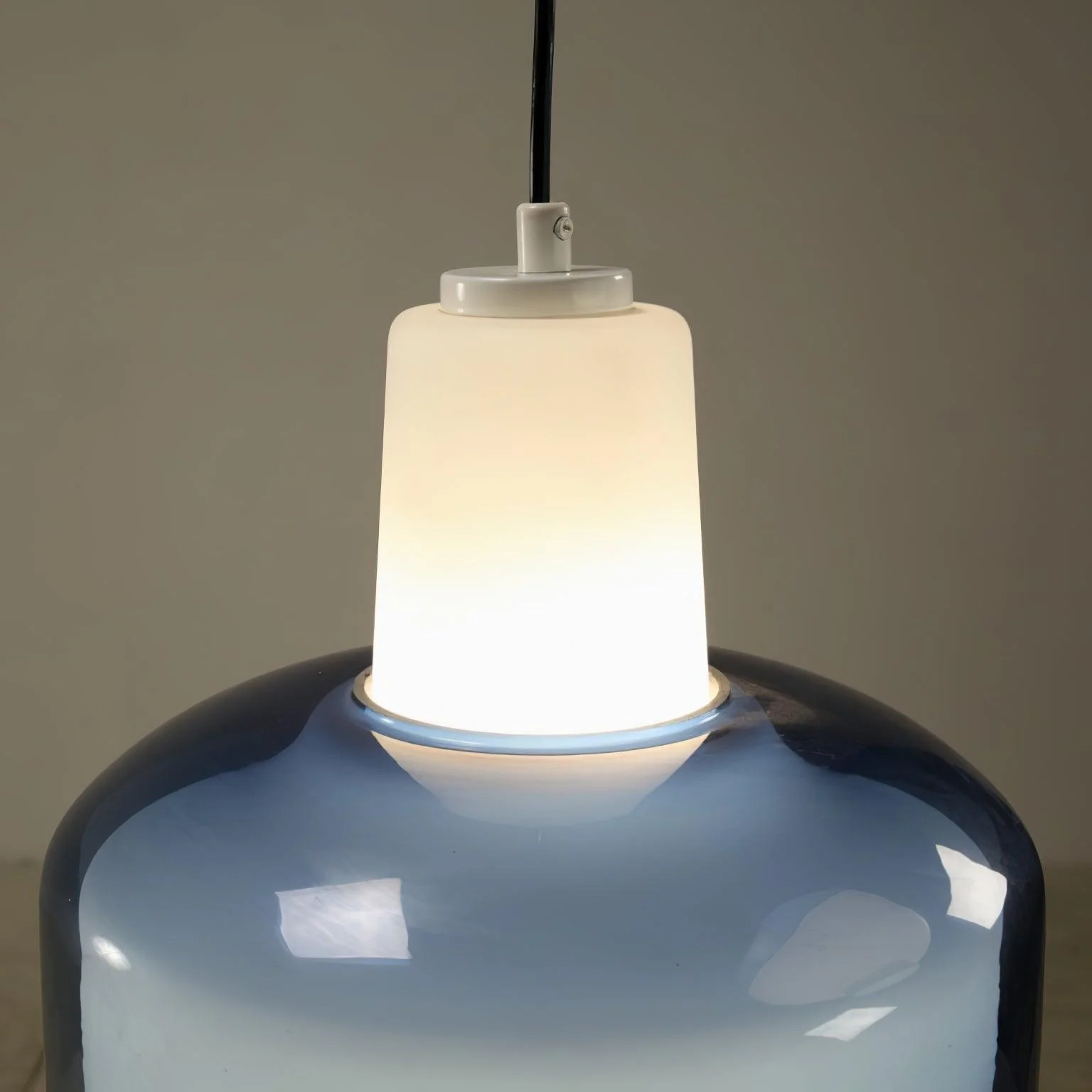 Elyssor – Glazen Hanglamp met Gelaagd Organisch Design - Image 5