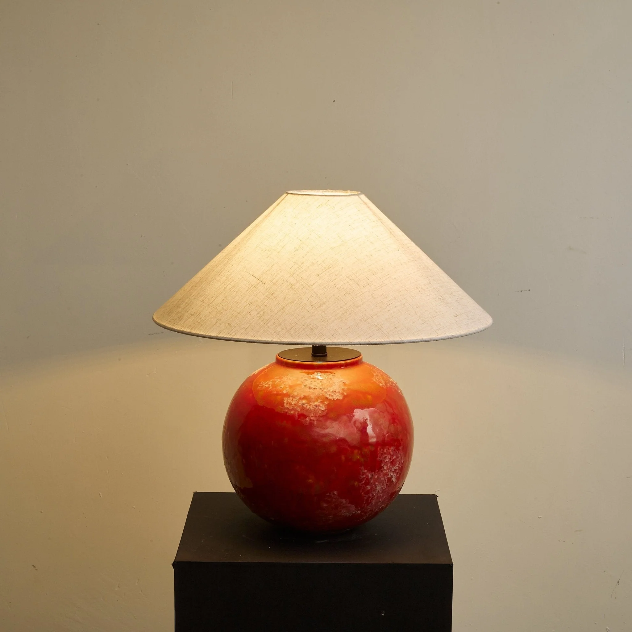 Embrale – Tafellamp met Warme Lichtsluier en Organisch Design - Image 11