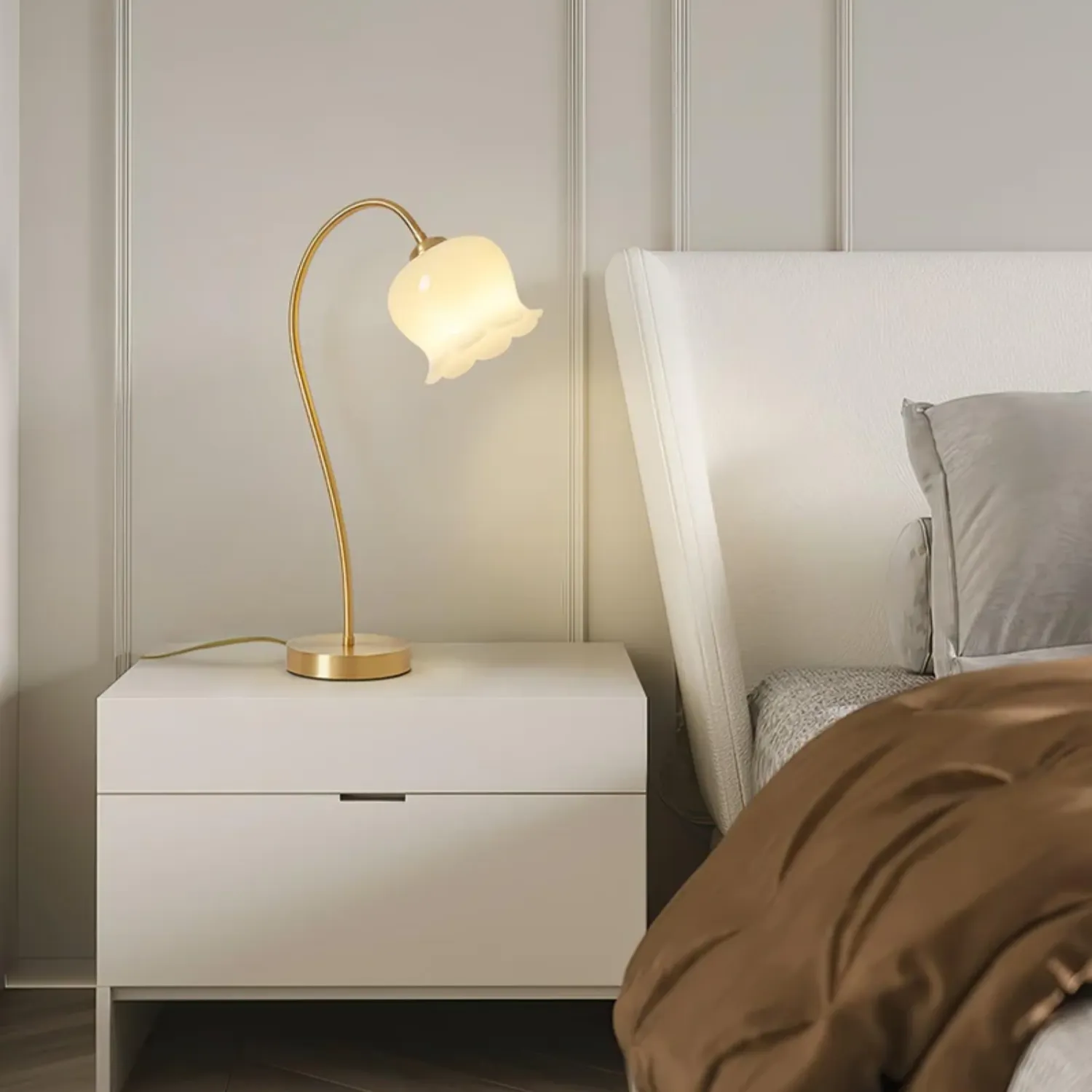 Floravyn – Bloemvormige Tafellamp met Organisch Design - Image 18