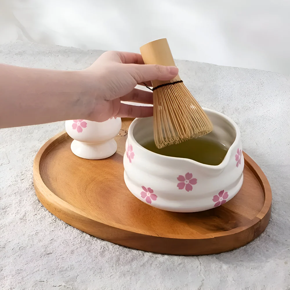 Hanamori – Witte Florale Matcha Set 5 Delig met Schenkkom en Bamboe Klopper - Image 4