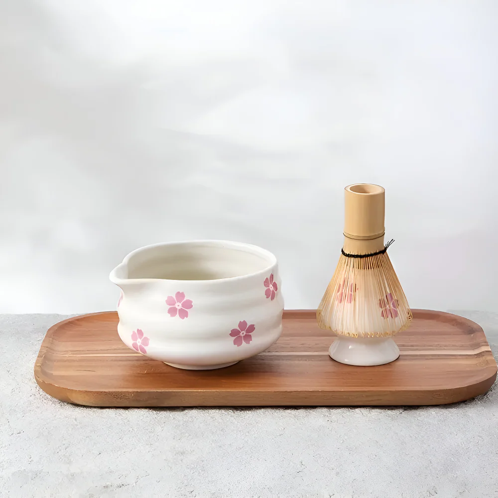Hanamori – Witte Florale Matcha Set 5 Delig met Schenkkom en Bamboe Klopper - Image 9