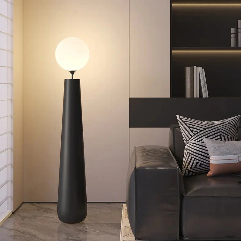 Hera – Tapered Vloerlamp