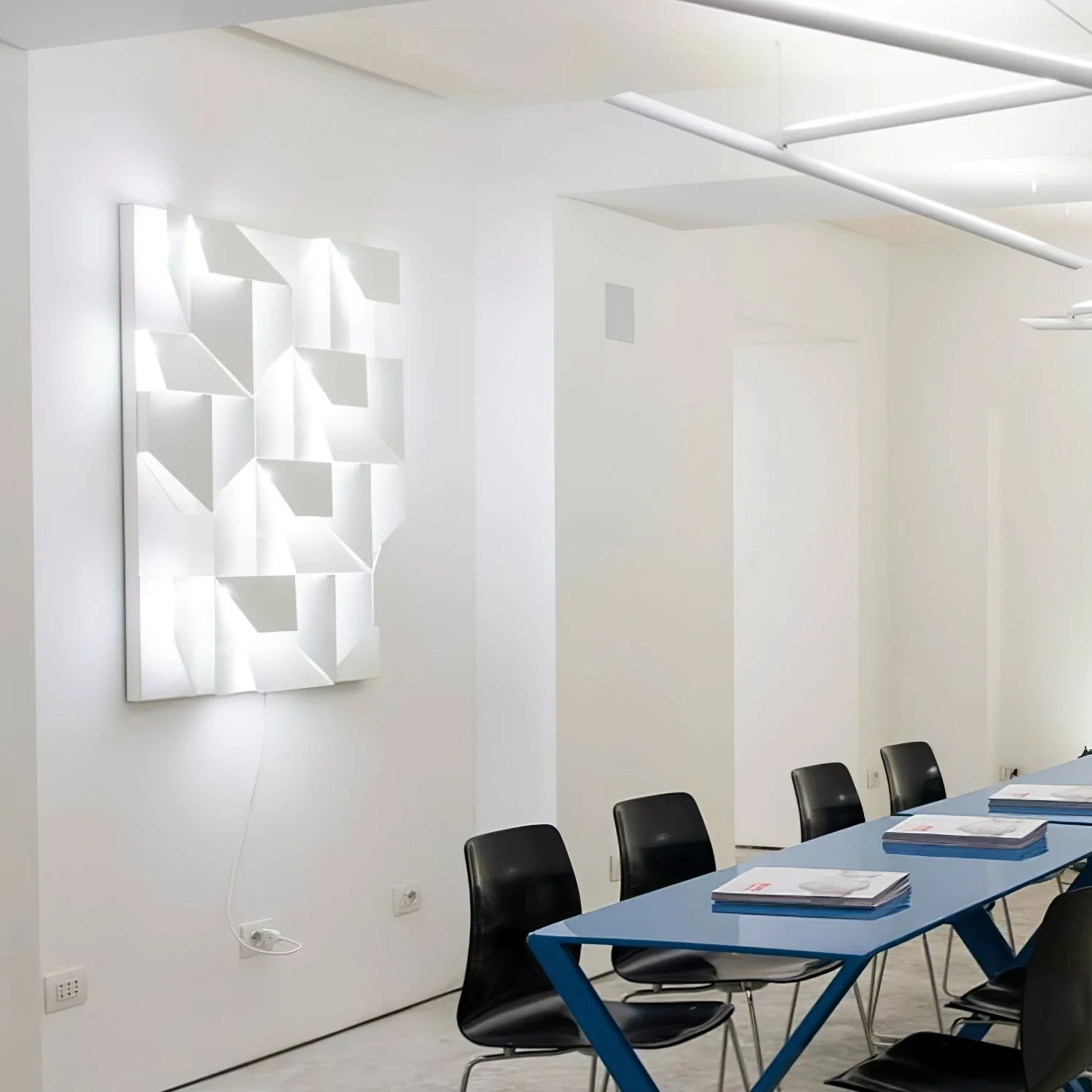 Isara - Minimalistische Aluminium Wandlamp - Image 8