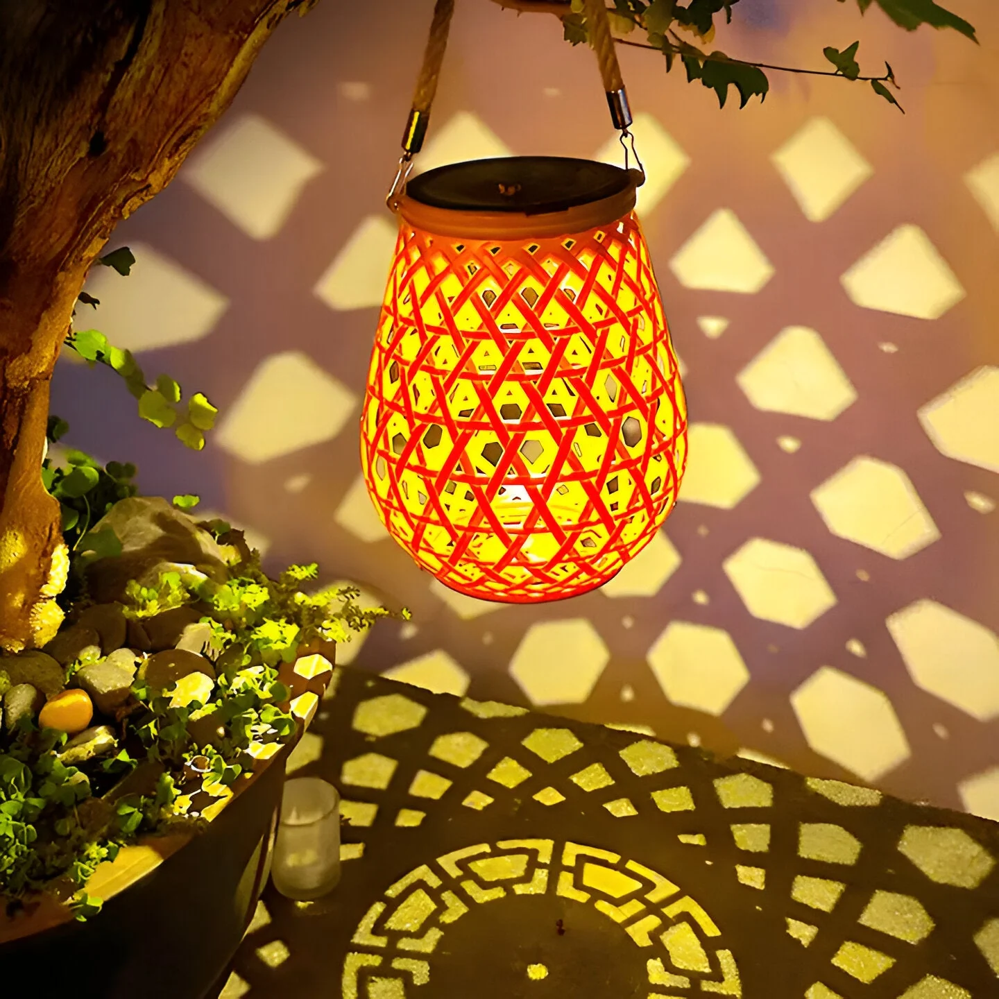 Isavora - Solar Tuinlamp met Gevlochten Bamboe-look - Image 7