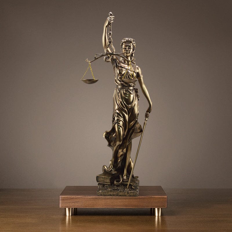 Justevara - Lady Justice Decoratieve Sculptuur - Image 2
