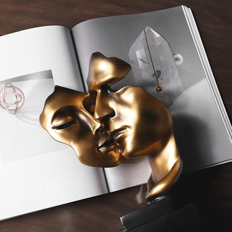 Kaelith – Gouden Abstract Gezicht Sculptuur - Image 2