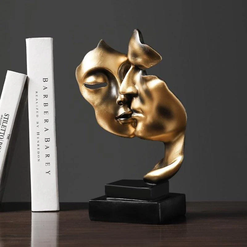 Kaelith – Gouden Abstract Gezicht Sculptuur - Image 4