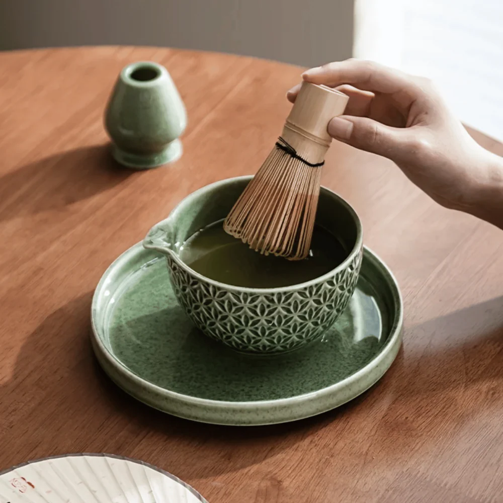 Kazumiya – Groen Keramisch Matcha Theeset 5 6 Delig met Bamboe Accessoires - Image 9