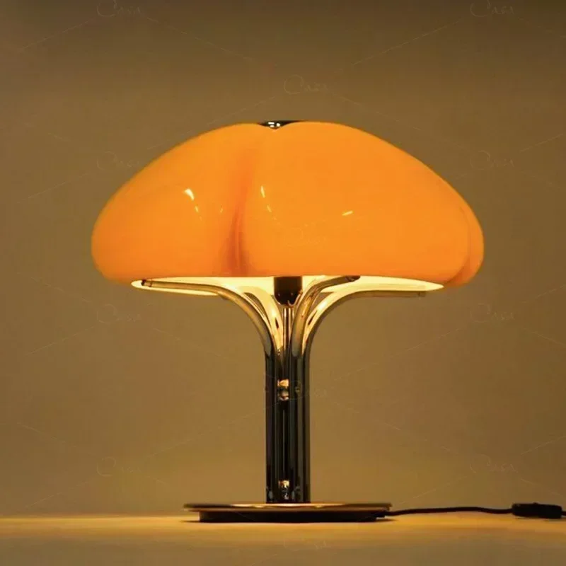 Luminarae - Moderne Middeleeuwse Kunst Tafellamp - Image 2