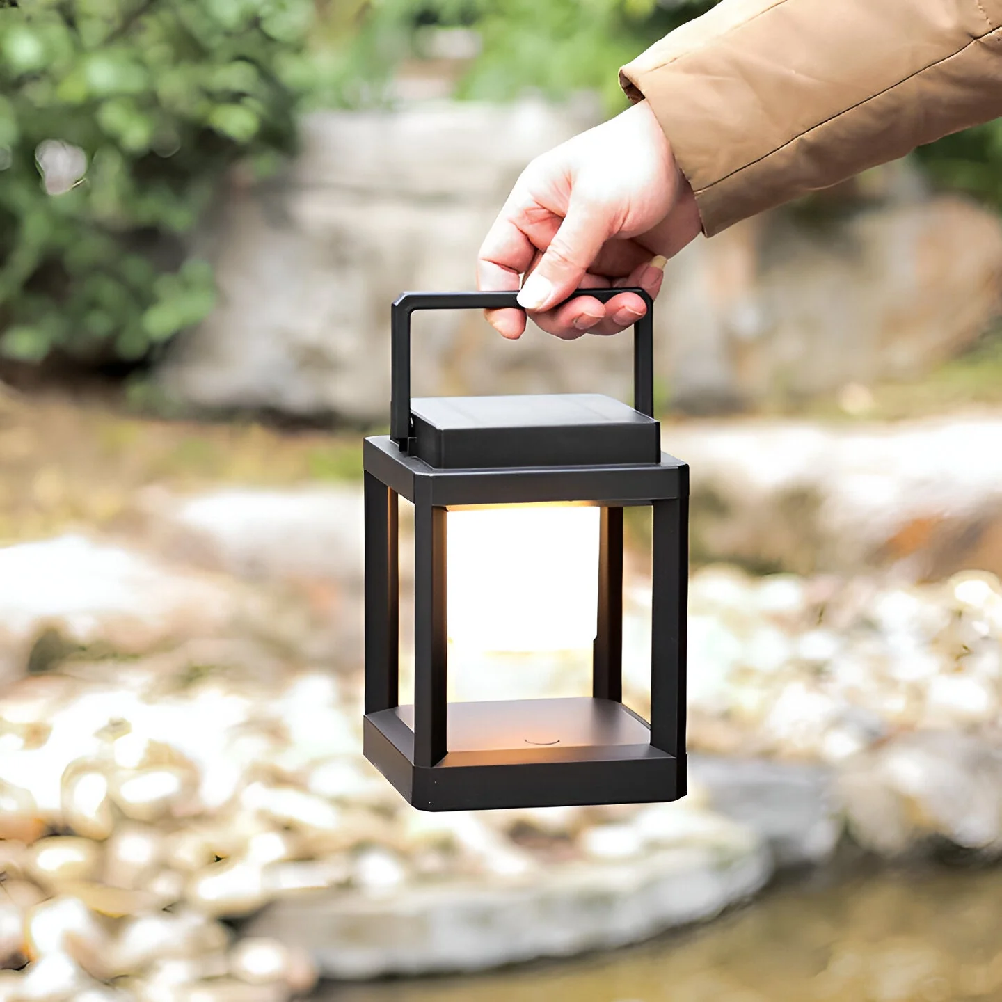 Lunistra - Zwarte Draagbare Solarlantaarn met USB-oplaadfunctie voor de Tuin - Image 7