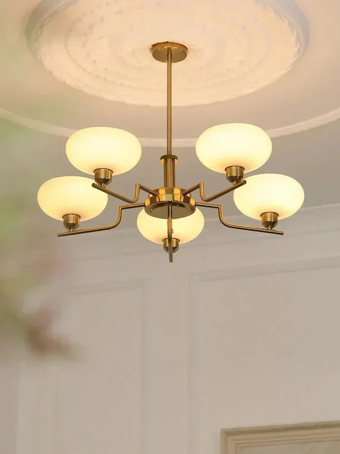 Orlienne – Moderne Kroonluchter Met Opaalglazen Kappen - Image 15