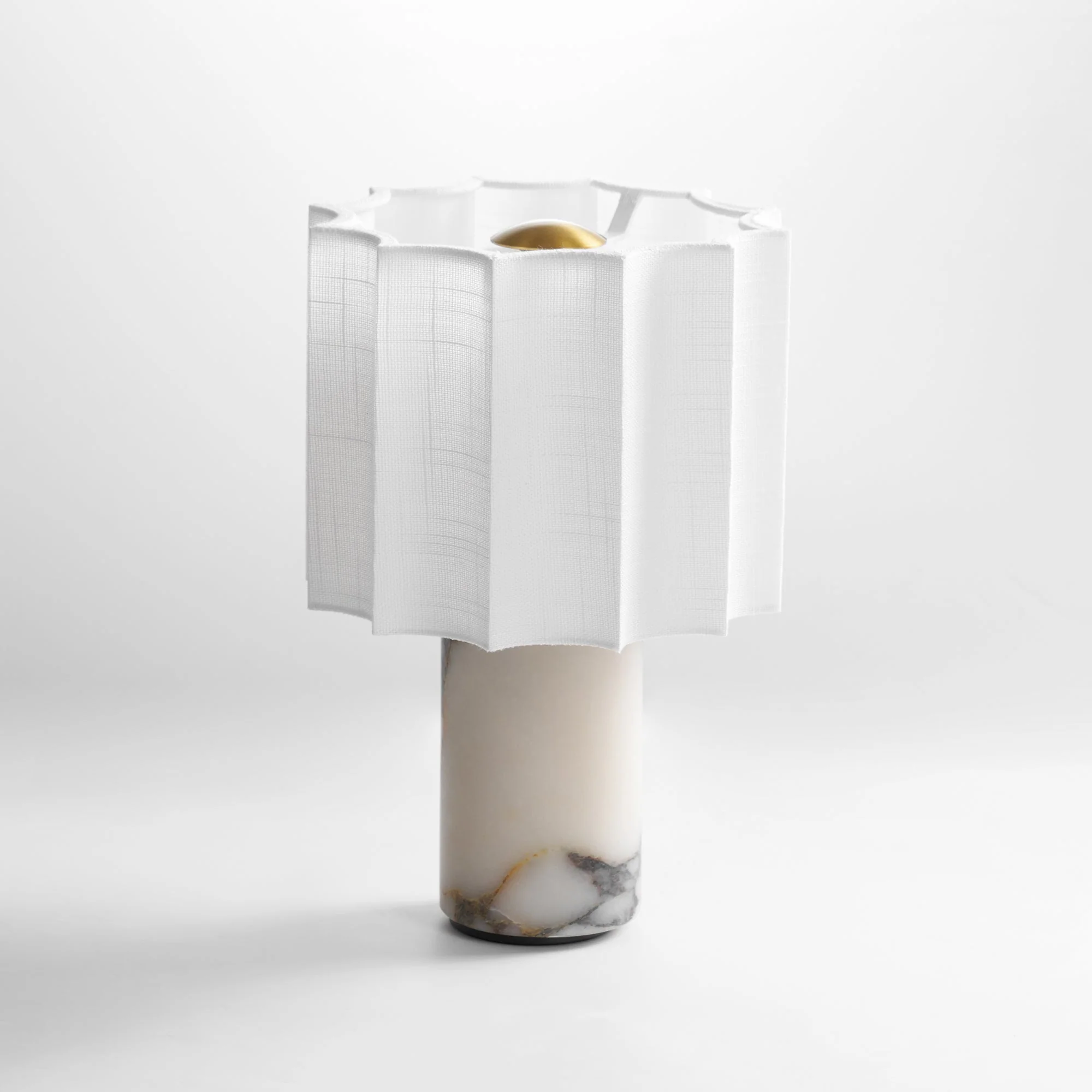 Orvara – Marmeren Tafellamp met Zachte Lichtsluier - Image 28