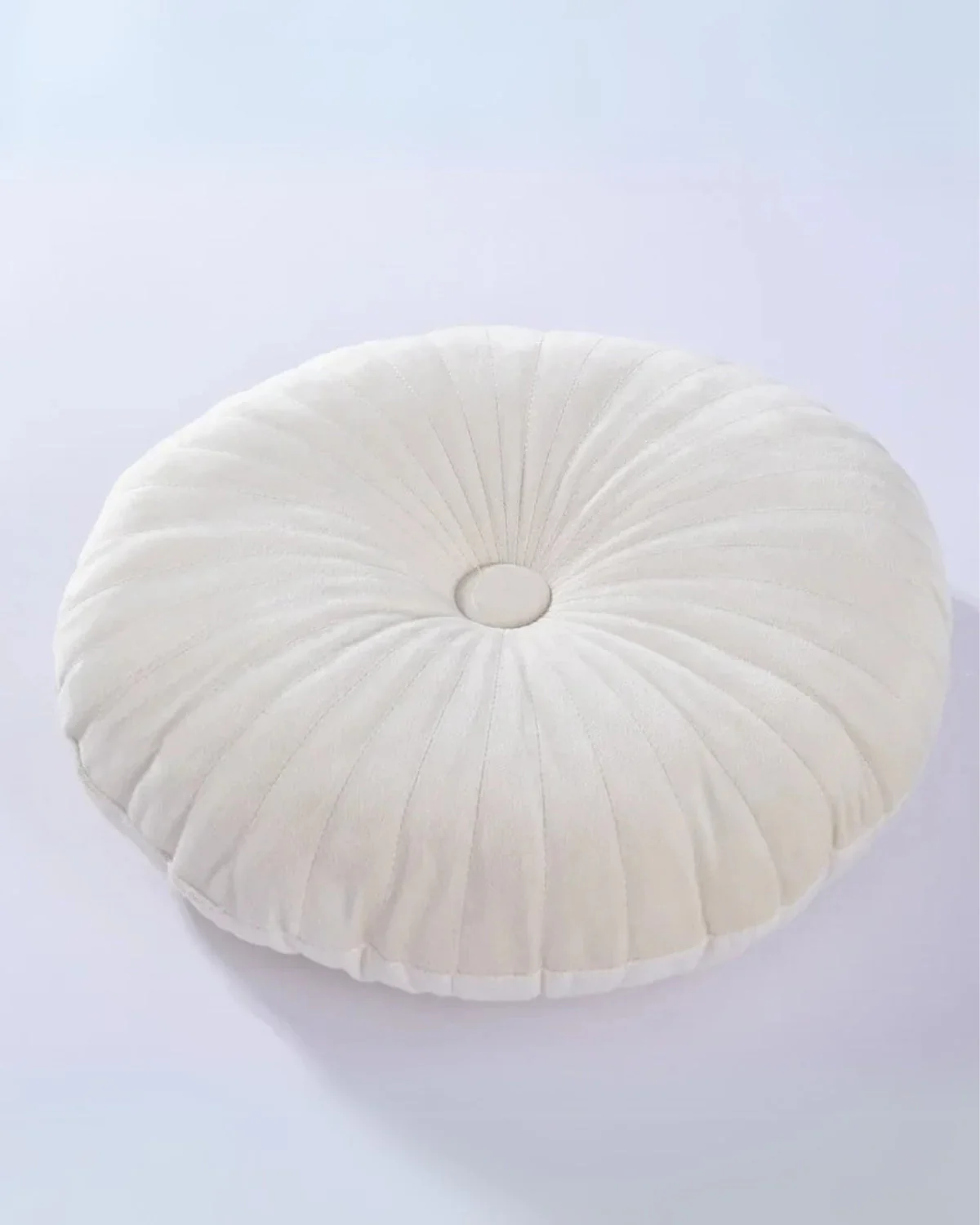 Poetica – Rond Kussen in Modern Design - Image 5