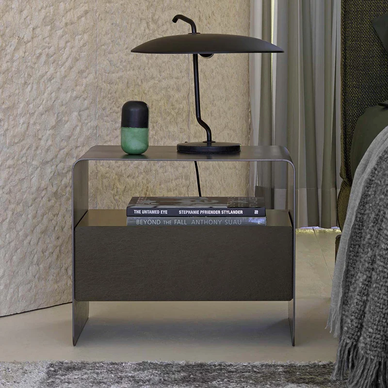 Rovesso – Metalen Nachtkastje in Industrieel Design - Image 3