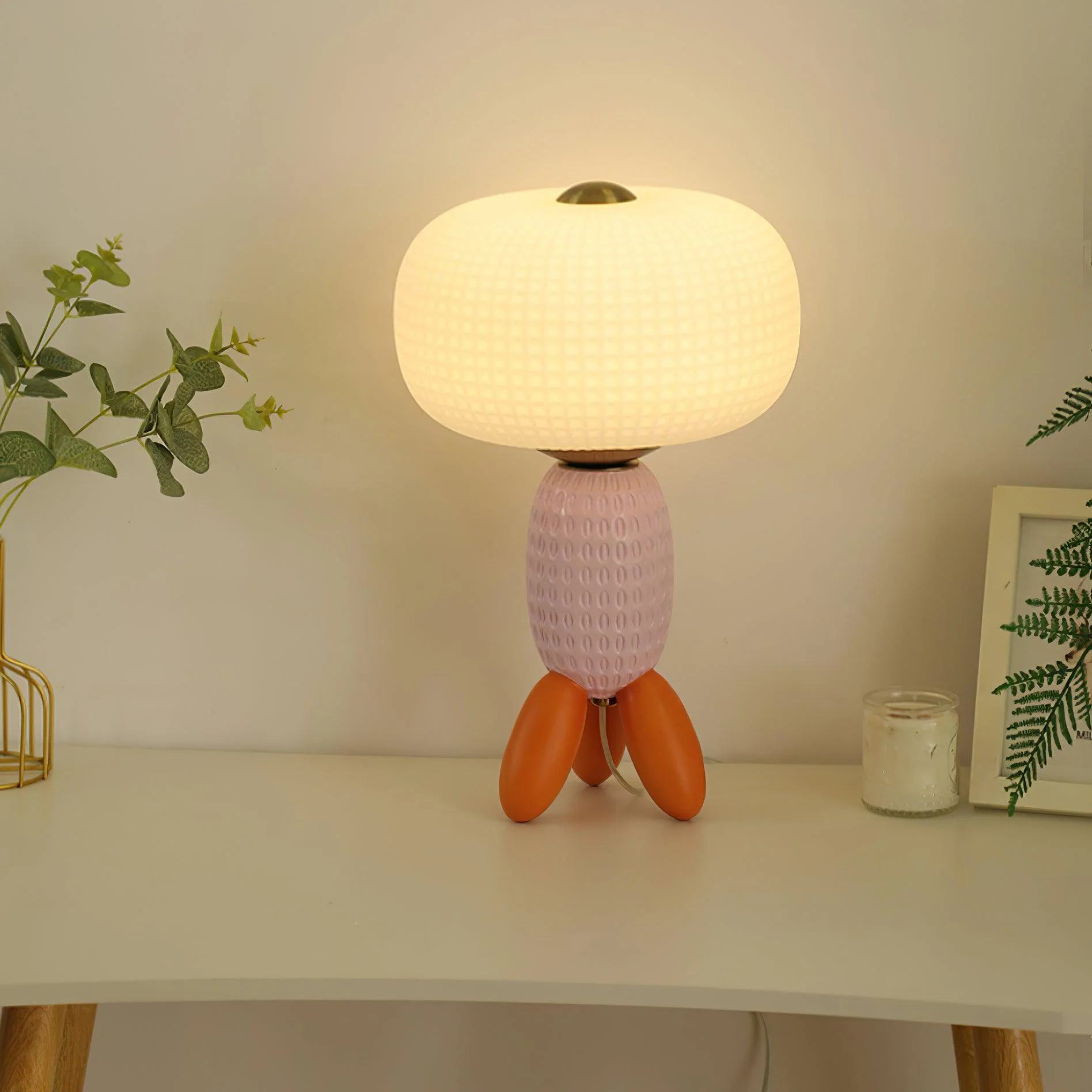 Solenya – Speelse Tafellamp met Glazen Ballonvormen - Image 11