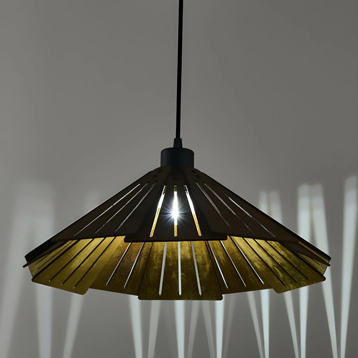 Takumièra - Wabi Sabi Houten Kegel Hanglamp - Image 8