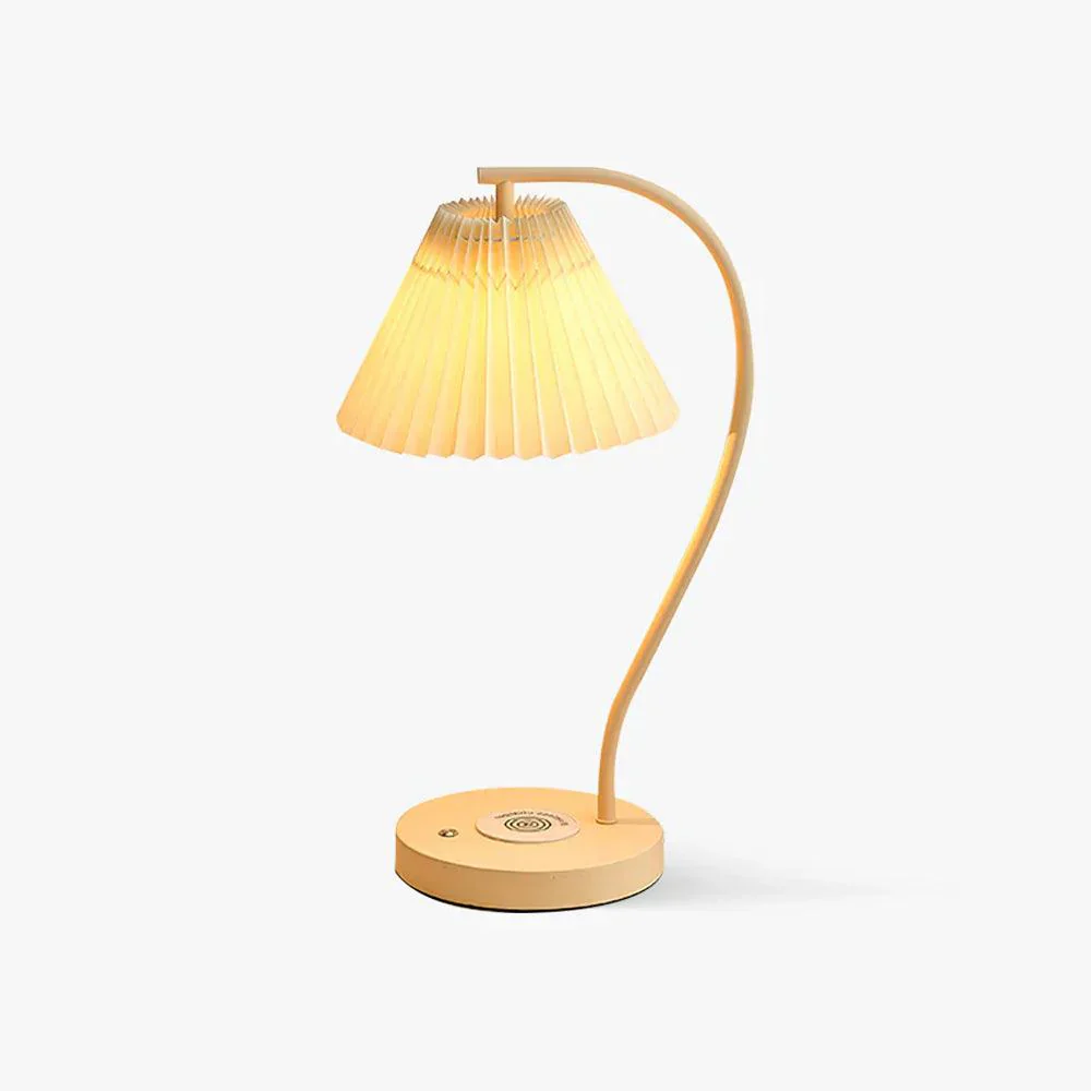 Vaelora – Geplisseerde Tafellamp met Tijdloze Elegantie - Image 3