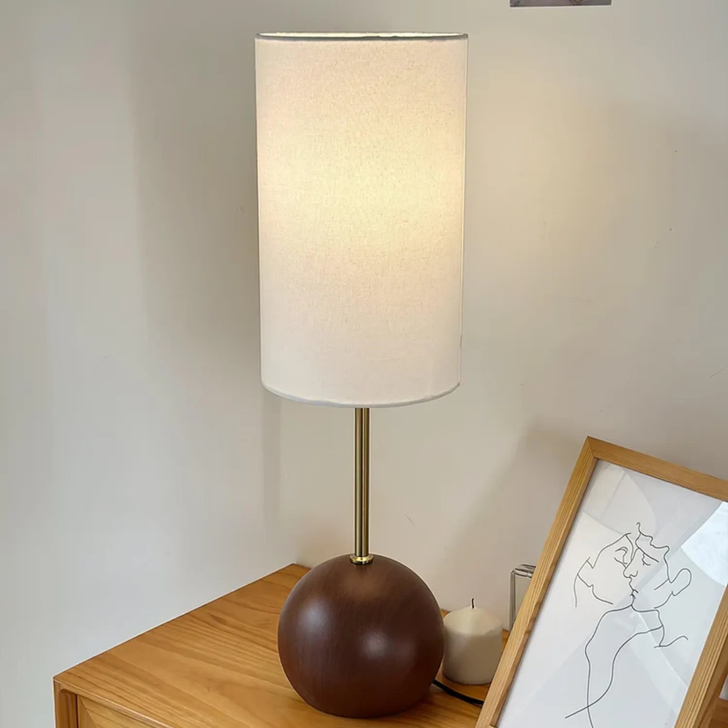 Virello – Houten Sferische Tafellamp met Minimalistisch Design - Image 11