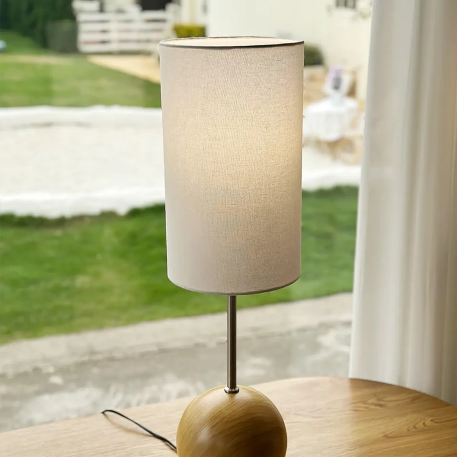 Virello – Houten Sferische Tafellamp met Minimalistisch Design - Image 12