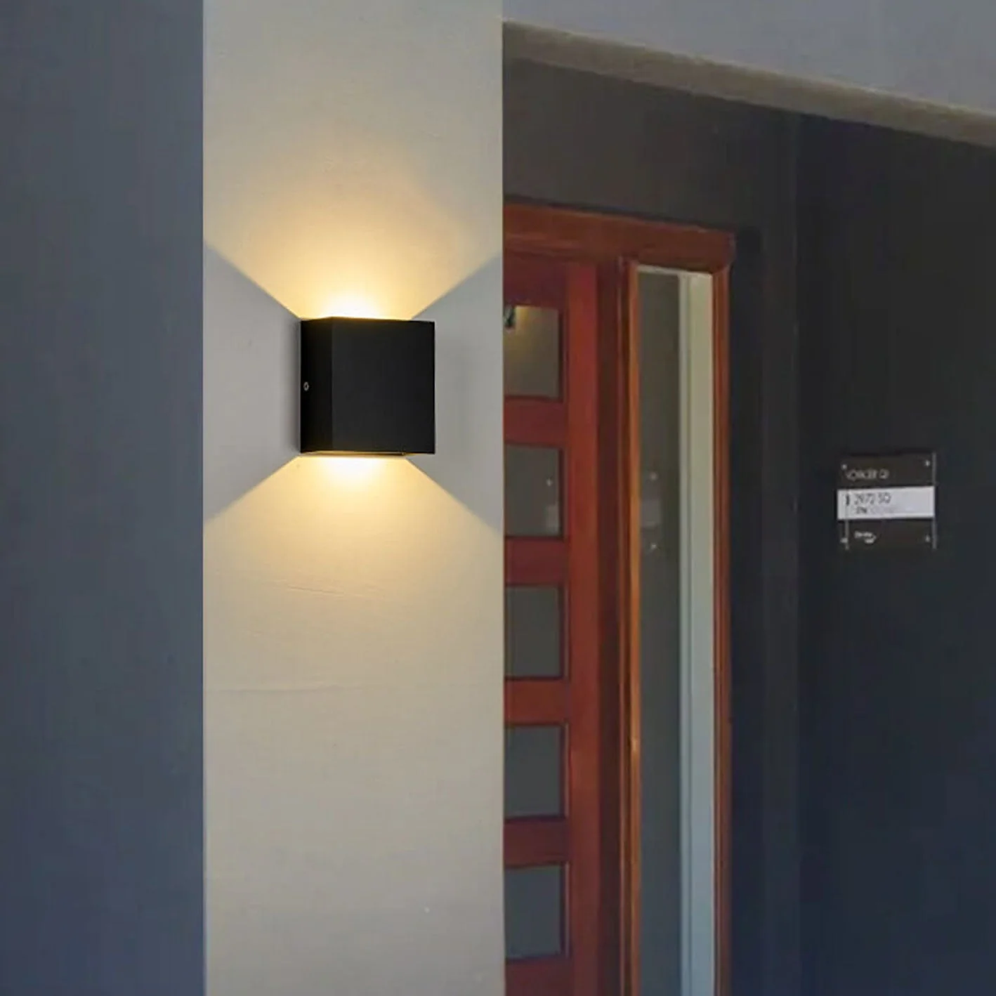 Zenvora – Minimalistische Vierkante LED Wandlamp - Image 3